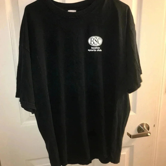 Black tshirt - Picture 1 of 3